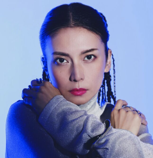 柴咲コウさんのフェイスライン参考画像